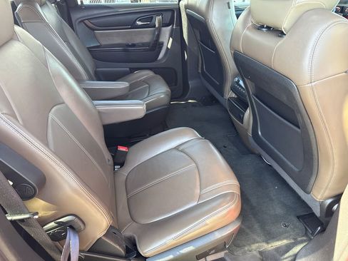 Used 2013 GMC Acadia SLT AWD/4WD image 17