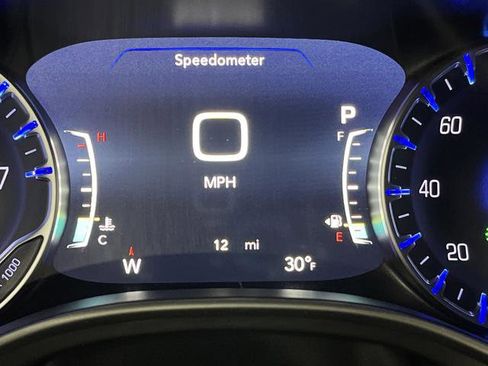 New 2026 Chrysler Pacifica Select w/ S Appearance Package image 6