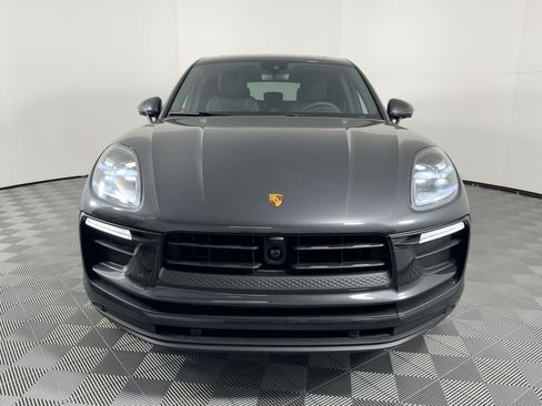 Certified 2026 Porsche Macan AWD/4WD image 6