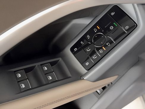 New 2025 Audi Q5 Premium image 15