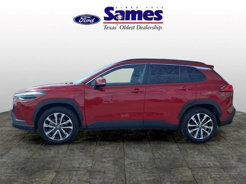 Used 2023 Toyota Corolla Cross XLE AWD/4WD image 6