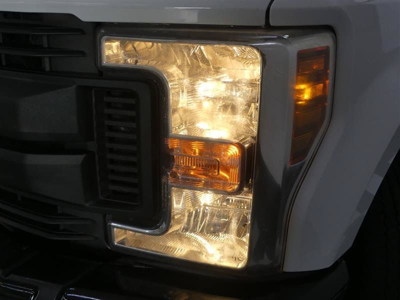 Used 2017 Ford F250 XL w/ Power Equipment Group AWD/4WD image 11