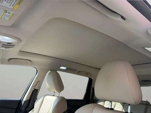 Used 2021 Subaru Ascent Limited w/ Technology Package AWD/4WD image 11