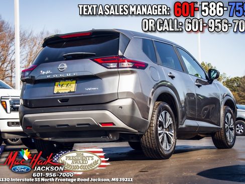 Used 2023 Nissan Rogue SV image 5