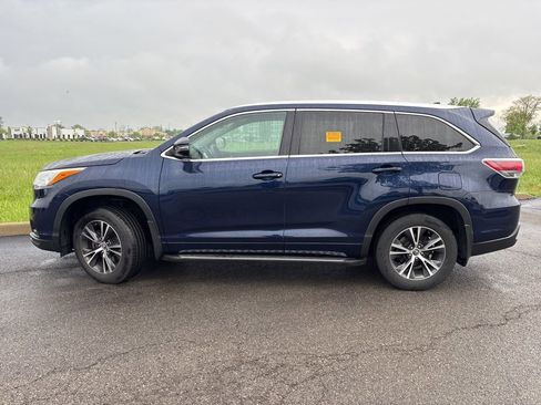 Used 2016 Toyota Highlander XLE FWD image 8