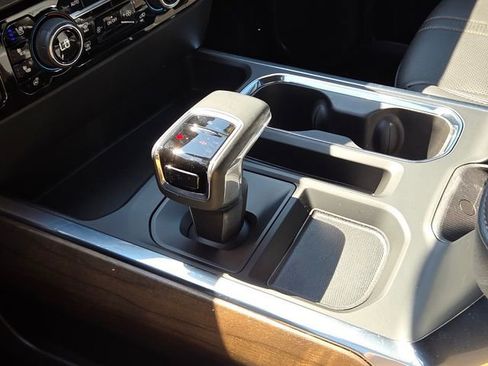 Used 2026 Chevrolet Silverado 1500 High Country image 34