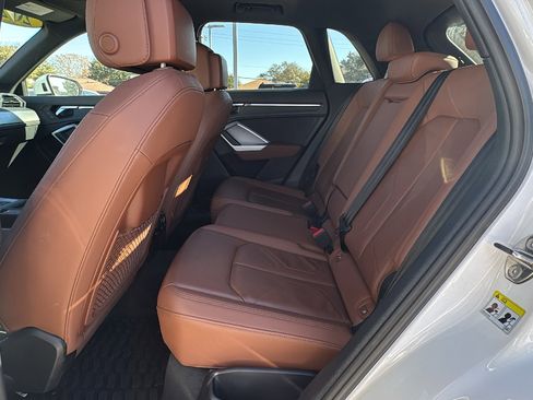 Used 2022 Audi Q3 2.0T Premium Plus image 15