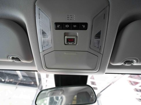 Used 2019 Toyota RAV4 LE w/ All Weather Liner Package AWD/4WD image 18