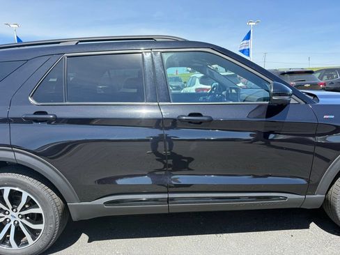 Used 2025 Ford Explorer ST-Line AWD/4WD image 39