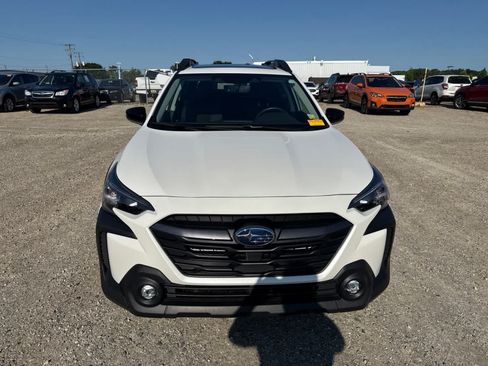 Used 2024 Subaru Outback Premium AWD/4WD image 10