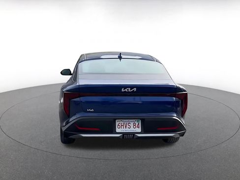 Used 2025 Kia K4 LXS image 12