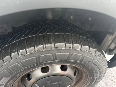 Used 2015 Ford Transit 250 130 Low Roof w/ Exterior Upgrade Package image 23