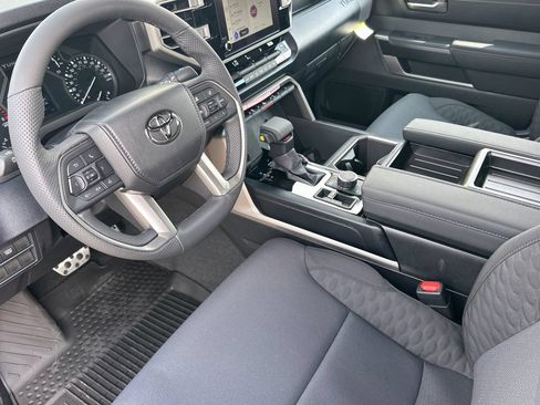 New 2026 Toyota Tundra SR5 w/ SR5 Convenience Package AWD/4WD image 9