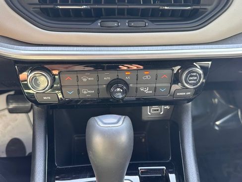 Used 2024 Jeep Compass Limited AWD/4WD image 45