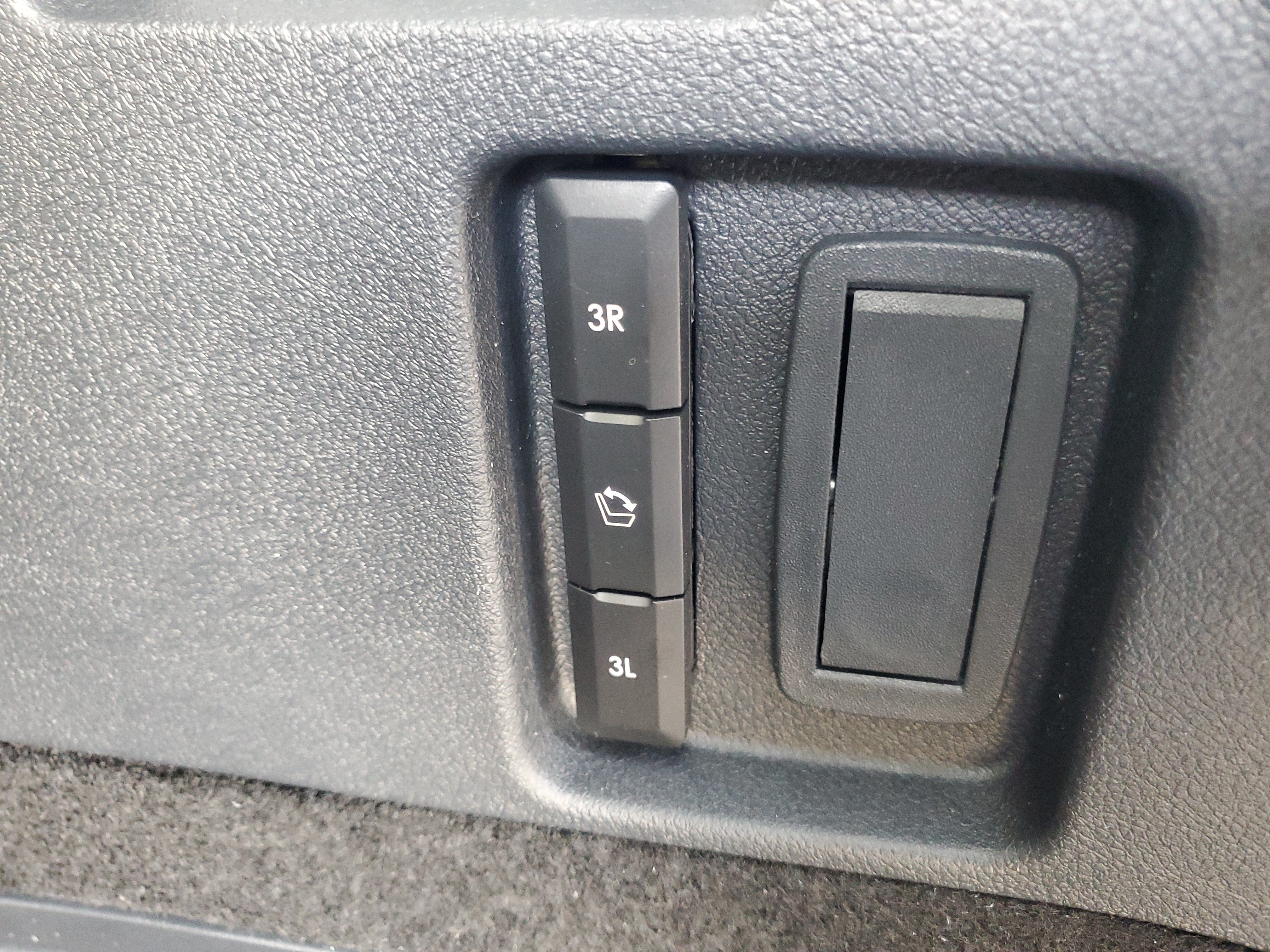 New 2027 Lincoln Aviator Reserve w/ Jet Appearance Package AWD/4WD image 30