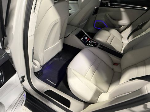 Used 2022 Porsche Panamera GTS image 71