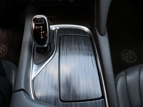 Used 2019 Buick Enclave Essence FWD image 41