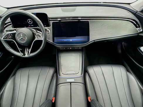 Used 2025 Mercedes-Benz E 350 Sedan image 13