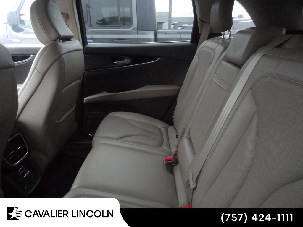 Used 2022 Lincoln Nautilus Reserve FWD image 7