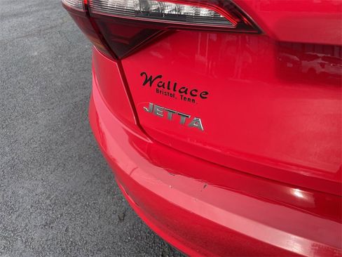 Used 2019 Volkswagen Jetta S w/ Driver Assistance Package image 6