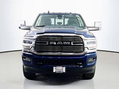 Used 2023 RAM 2500 Laramie AWD/4WD image 2