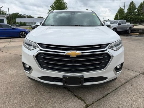 Used 2019 Chevrolet Traverse Premier w/ Driver Confidence II Package FWD image 8