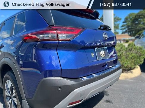 Used 2023 Nissan Rogue SV AWD/4WD image 9