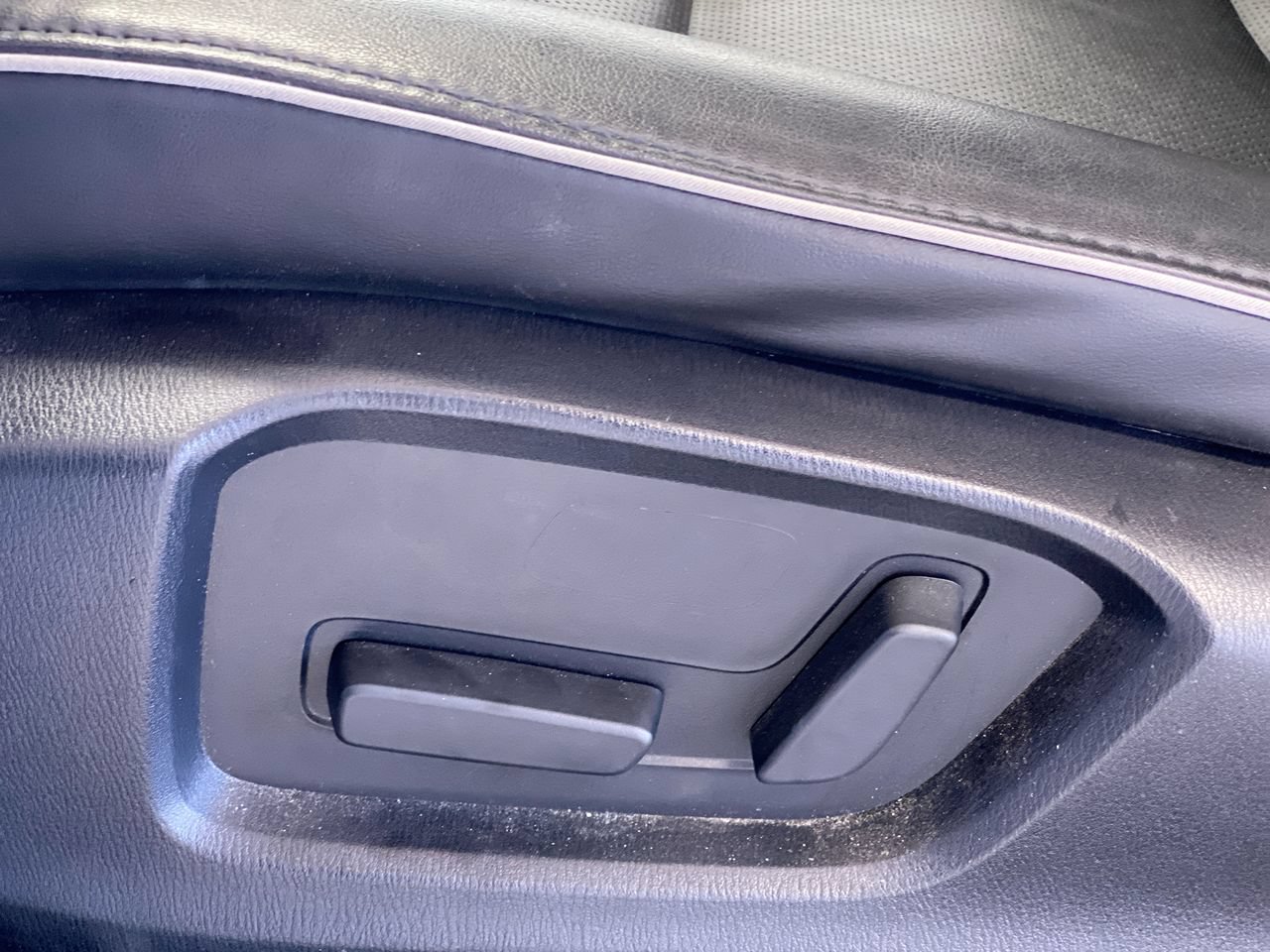 Used 2025 MAZDA CX-5 AWD 2.5 S w/ Select Package image 17