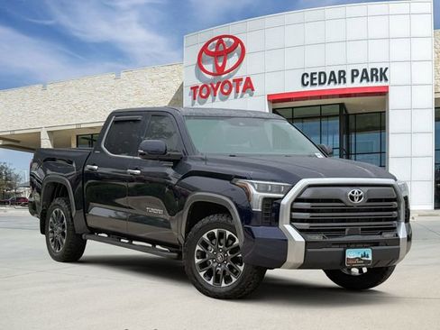 Used 2025 Toyota Tundra Limited AWD/4WD image 1