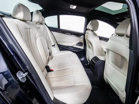 Used 2020 BMW 540i xDrive w/ M Sport Package image 12