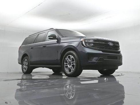 Used 2025 Ford Expedition Max Active RWD image 53