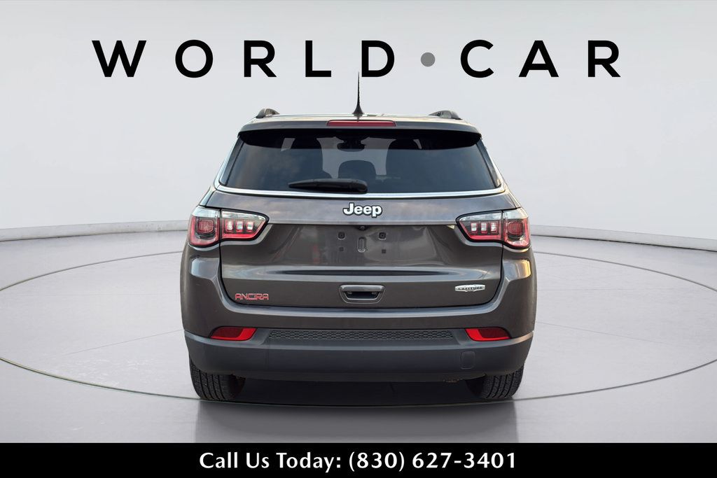 Used 2018 Jeep Compass Latitude w/ Popular Equipment Group FWD image 8