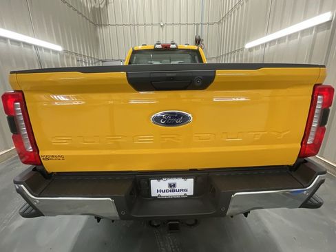 Used 2025 Ford F250 XL w/ 360-Degree Camera Package image 21