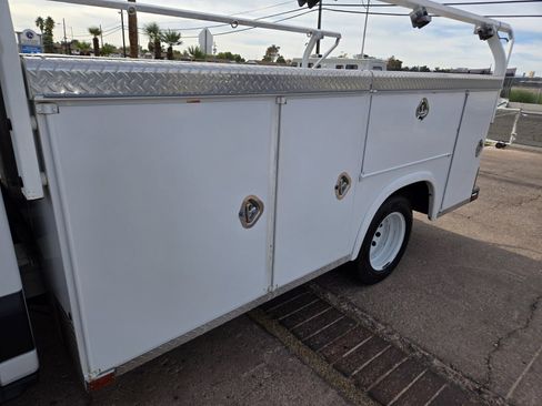 Used 2015 Ford Transit 350 138 DRW w/ Premium Package image 8