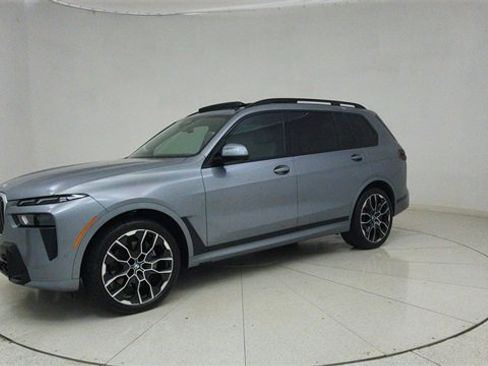 Used 2023 BMW X7 xDrive40i w/ M Sport Package image 74