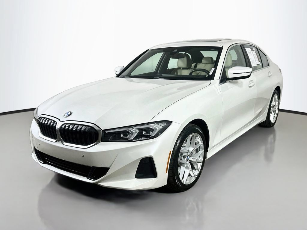 Used 2025 BMW 330i Sedan RWD image 3