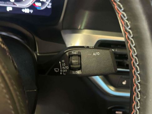 Used 2021 BMW M4 Competition image 23