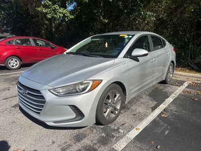 Used 2017 Hyundai Elantra SE