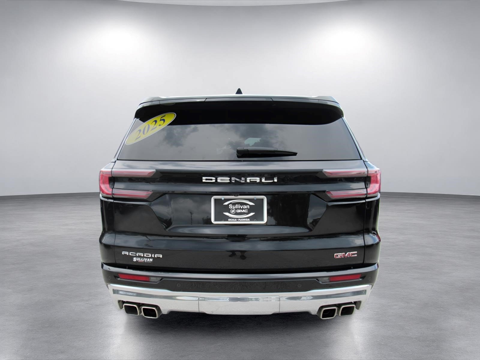 Used 2025 GMC Acadia Denali FWD image 6