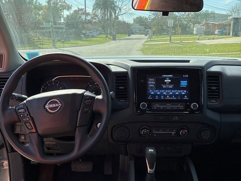 Used 2022 Nissan Frontier S image 17