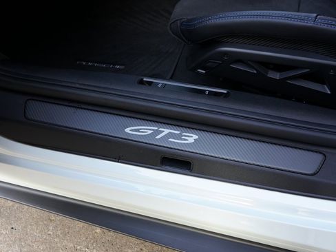 Used 2026 Porsche 911 GT3 image 36