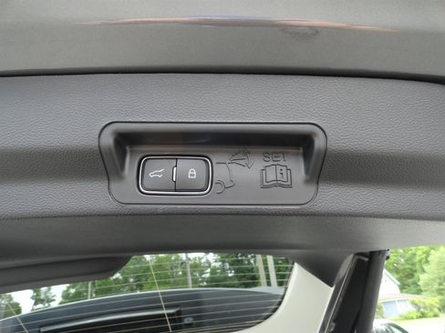 Used 2026 Ford Explorer Active w/ Active Comfort Package AWD/4WD image 25