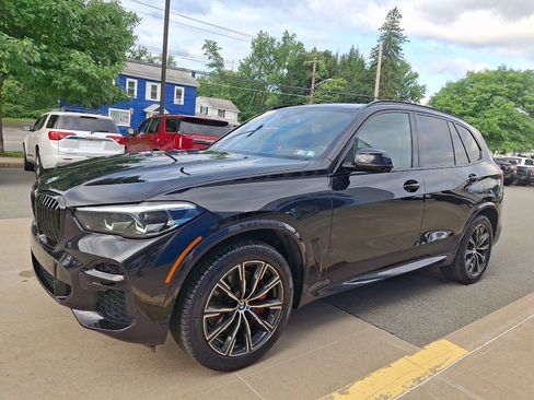 Used 2023 BMW X5 xDrive40i w/ M Sport Package AWD/4WD image 3