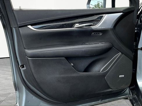 Used 2020 Cadillac XT5 Premium Luxury AWD/4WD image 19