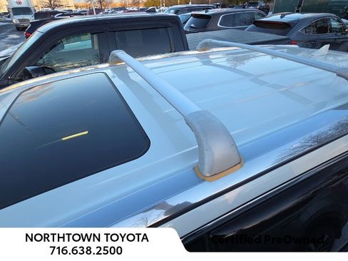 Used 2019 Toyota Highlander XLE image 14