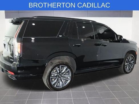 Used 2024 Cadillac Escalade Sport Platinum w/ Heavy-Duty Trailer Package AWD/4WD image 8