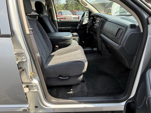 Used 2005 Dodge Ram 1500 Truck SLT image 26