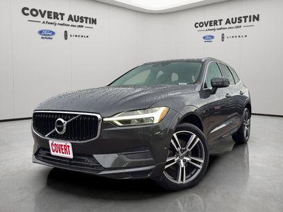 Used 2019 Volvo XC60 T5 Momentum w/ Multimedia Package