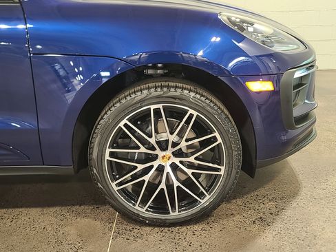 New 2026 Porsche Macan AWD/4WD image 11