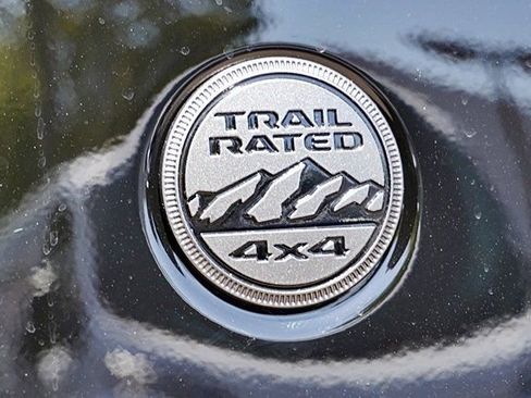 New 2025 Jeep Gladiator Sport image 12